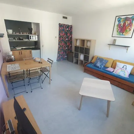 Grenoble: Jardin De Ville...